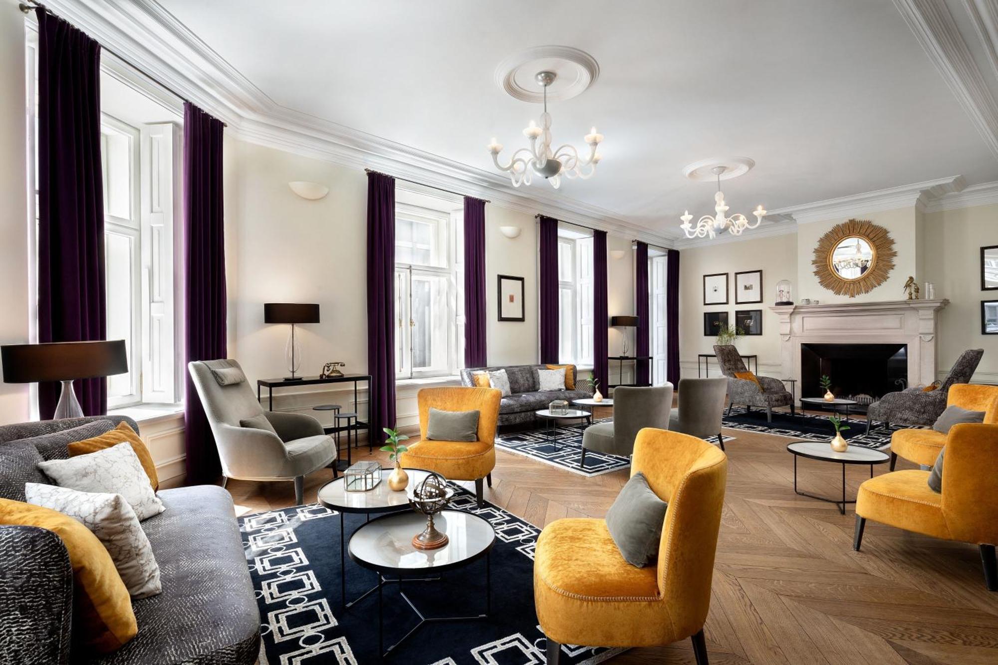Hotel Telegraaf, Autograph Collection Tallinn Bagian luar foto The Drawing Room at The Ivy Collection