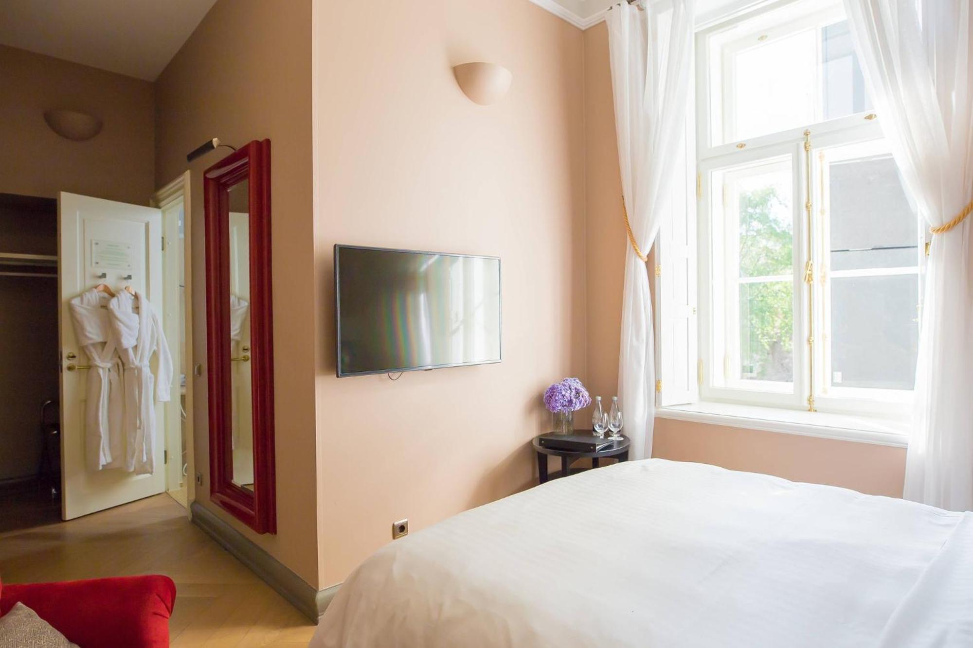 Hotel Telegraaf, Autograph Collection Tallinn Bagian luar foto